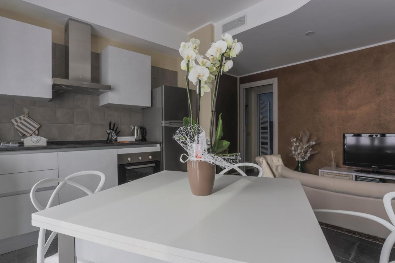Elga'S Apartment - Your Charming Stay On Lake Orta Pettenasco Ngoại thất bức ảnh