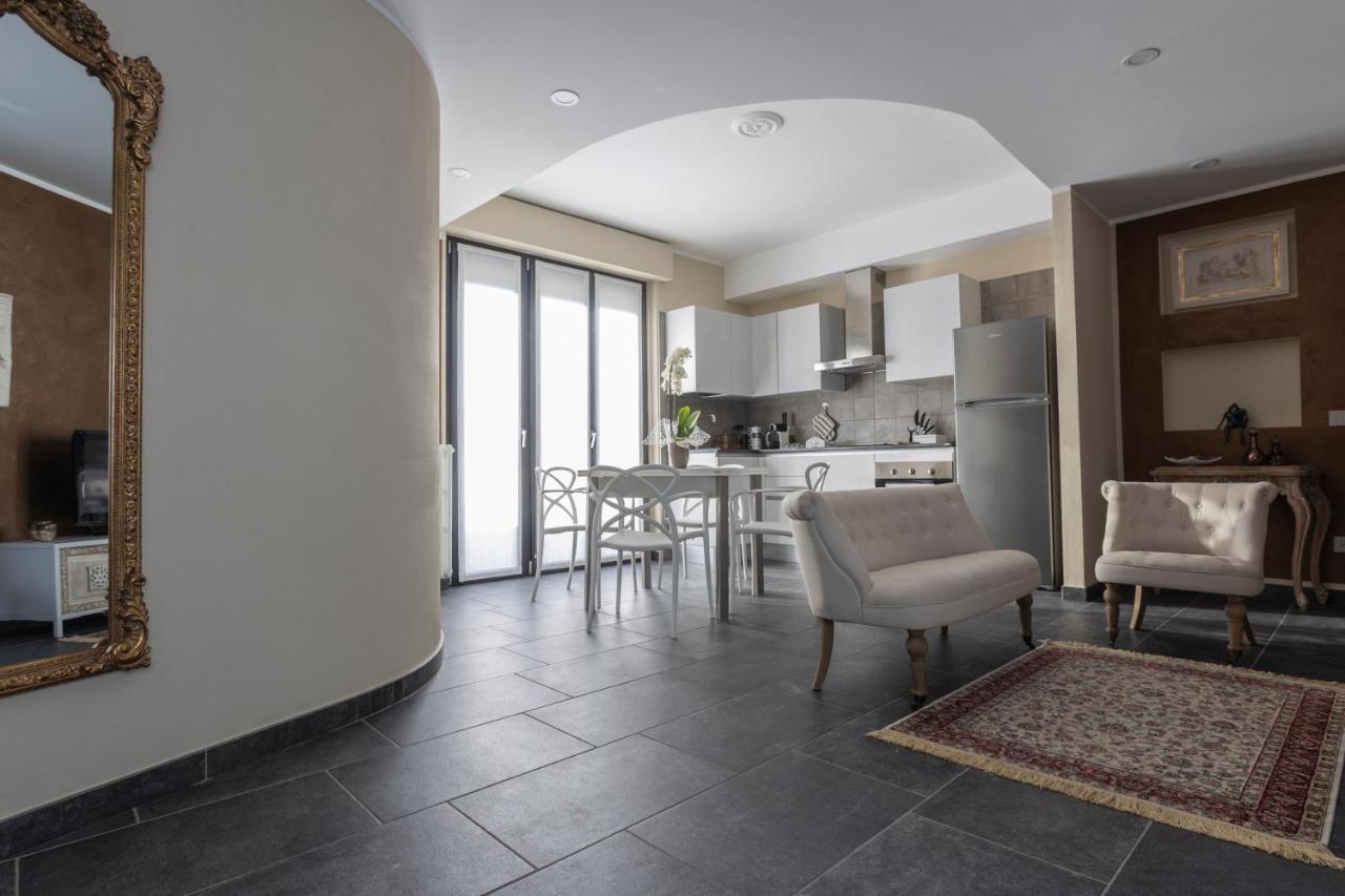 Elga'S Apartment - Your Charming Stay On Lake Orta Pettenasco Ngoại thất bức ảnh